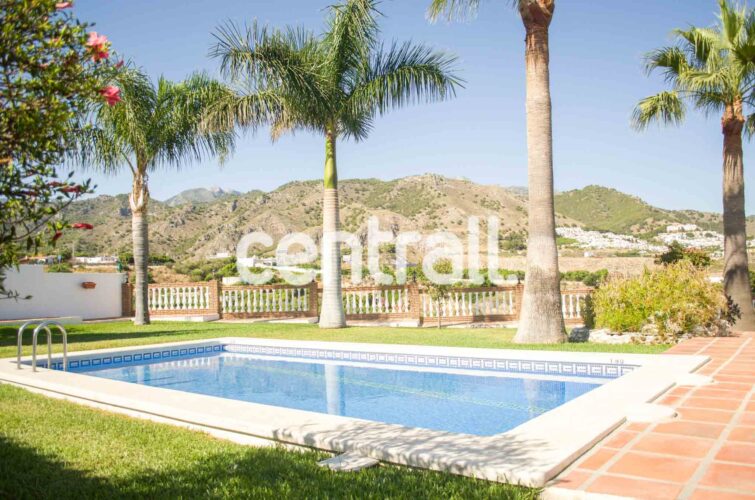 Casa rural Pastora en Frigiliana con piscina Centrall alquileres turisticos 24